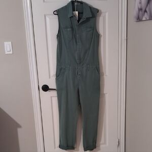 Stylish Sleeveless Green Jumpsuit